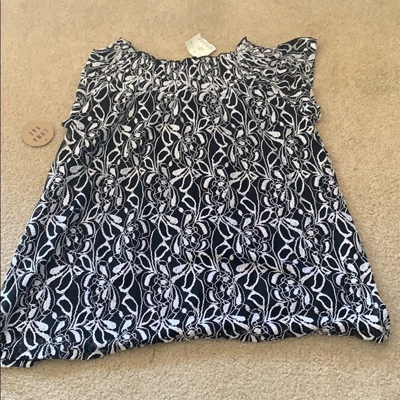 Floral blouse - Picture 3 of 4